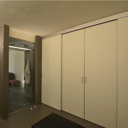 Luxury Πέζαρο